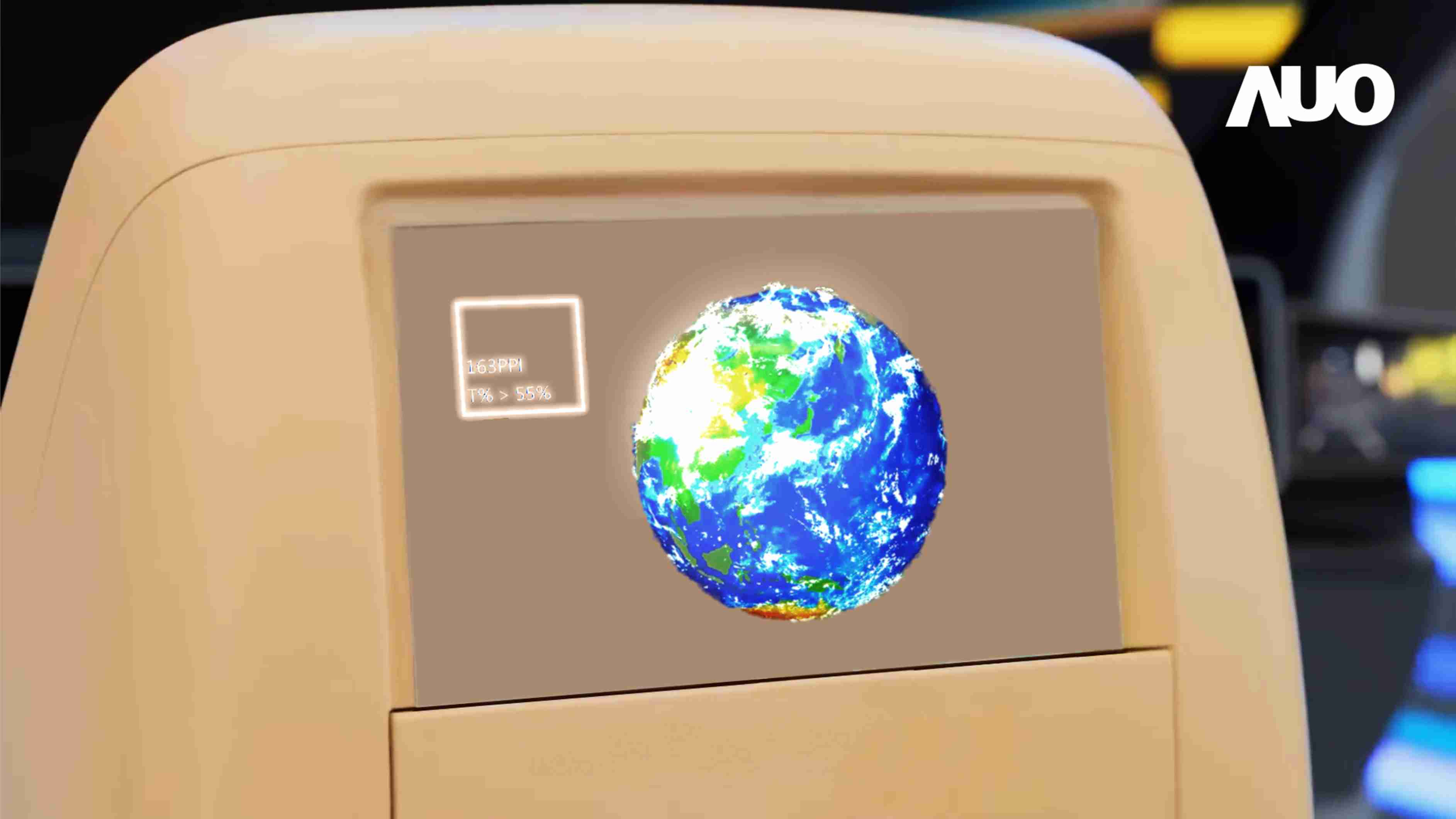 尊龙集团突破设计与制程挑战，，，，推出全球最高分辨率163ppi的13.5吋透明Micro LED面板，，，并积极布局智能车市场，，，以期拓展透明显示应用的可能性